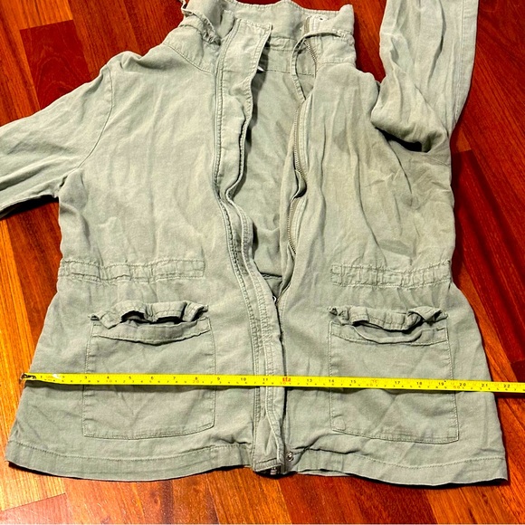 Green lightweight jacket, convertible sleeves, longer length, M - Picture 10 of 12